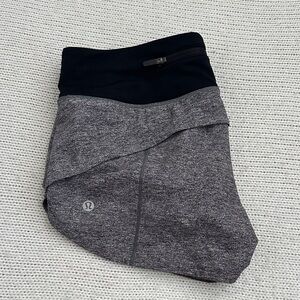 NWOT Lululemon Speed Up Shorts Gray/Black Size 4